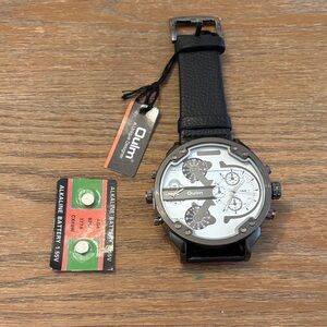 Oulm Black and Silver Men's Watch